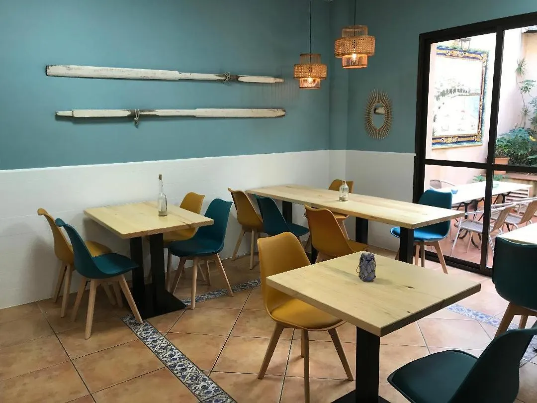 Guest house Hotel Macavi Rota