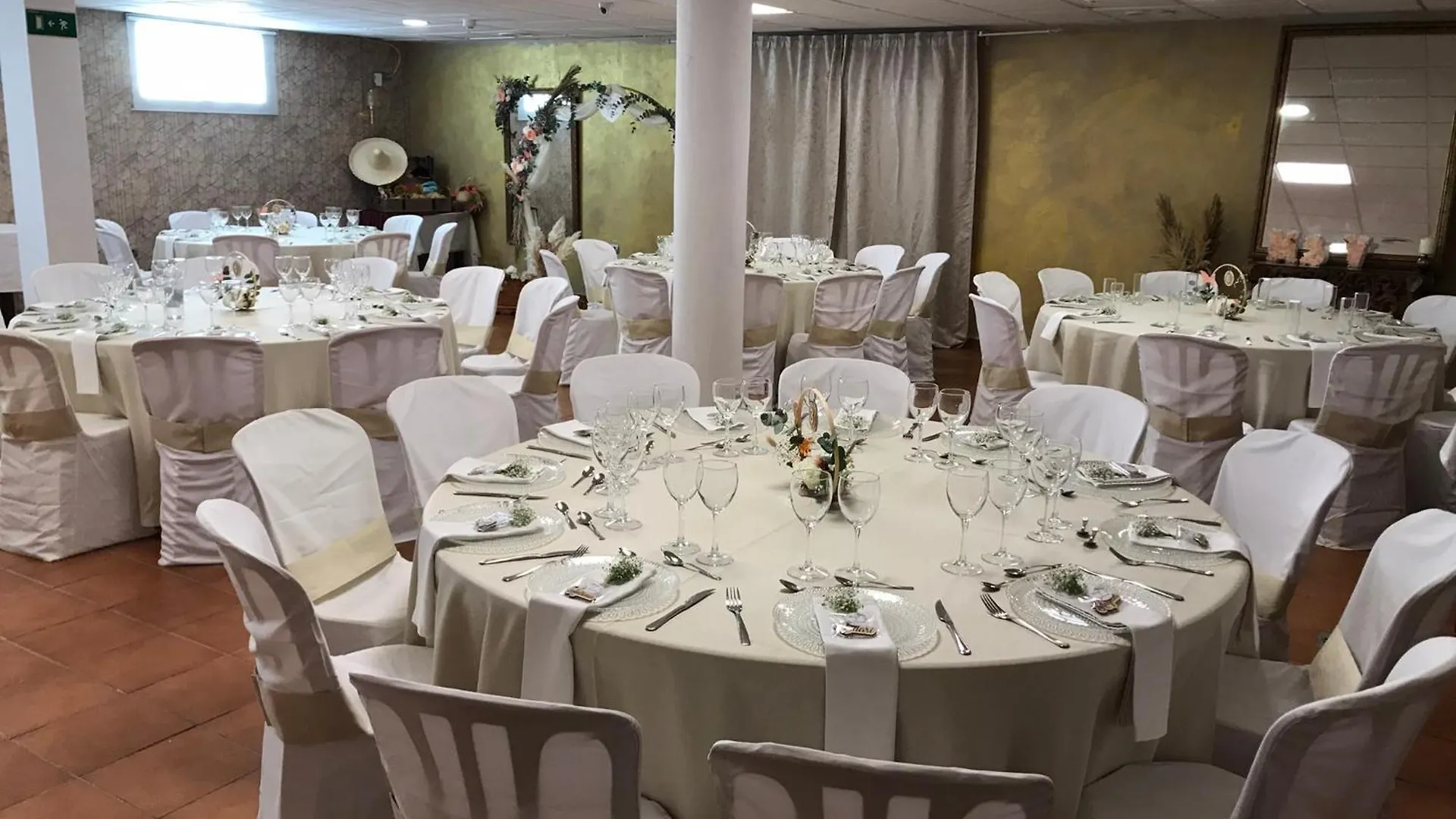 Hotel Macavi Rota 2*,