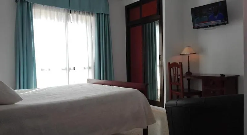 ** Affittacamere Hotel Macavi Rota Spagna
