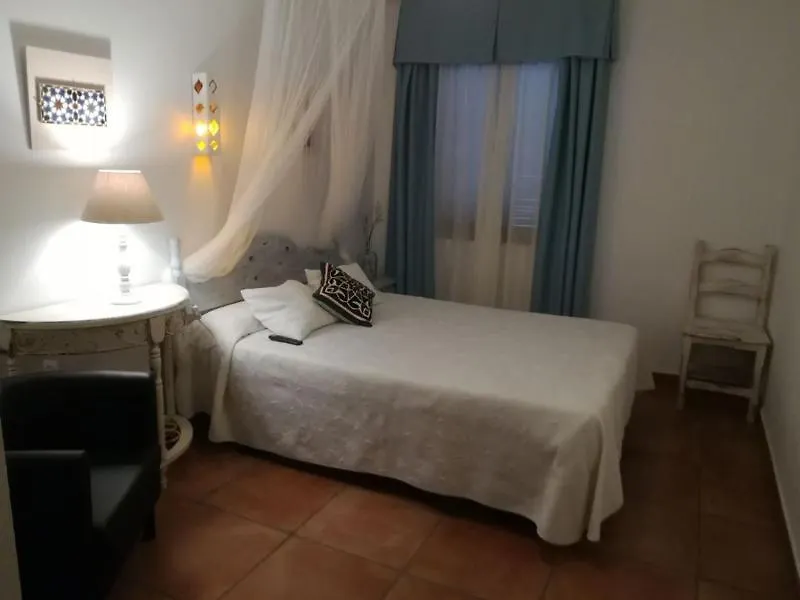 ** Affittacamere Hotel Macavi Rota Spagna