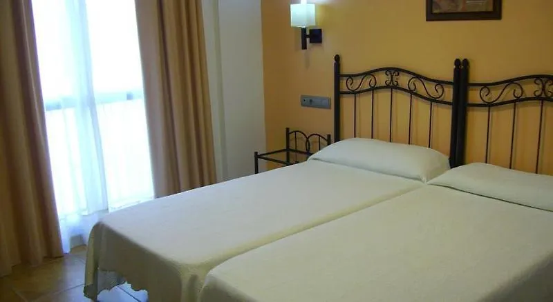 **  Hotel Macavi Rota Spagna
