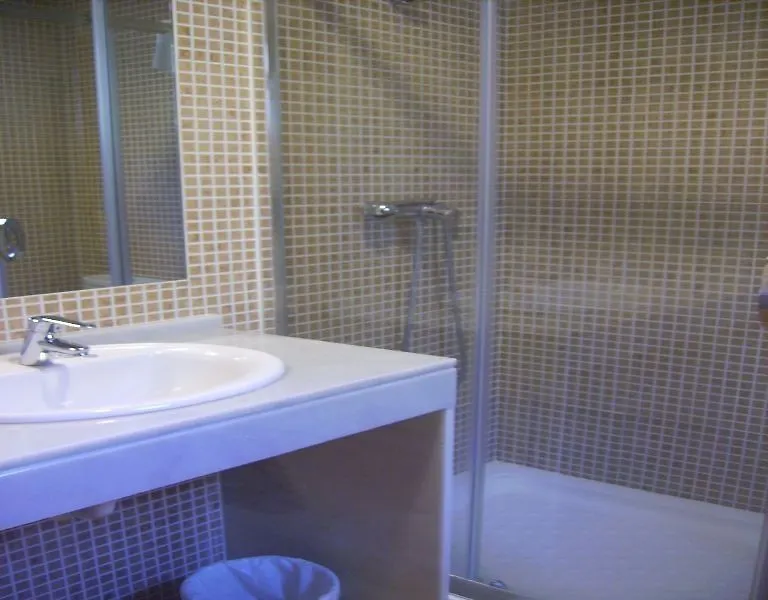 **  Hotel Macavi Rota Spagna