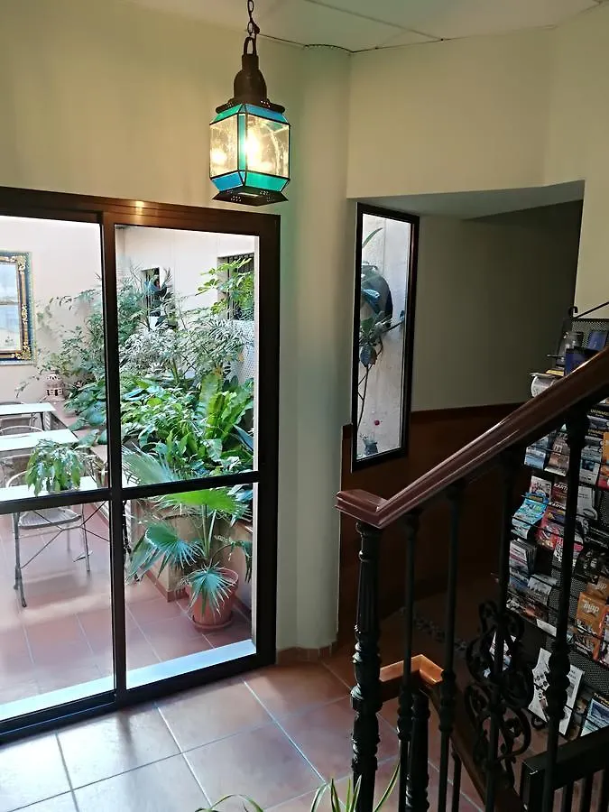 Hostal Boutique Macavi Rota