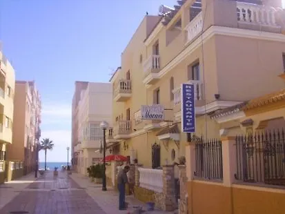 Hotel Macavi Rota 2*,